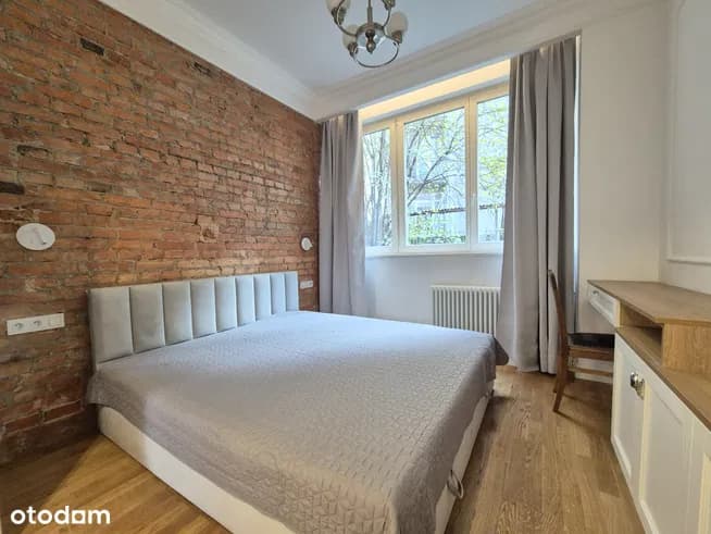 Kamienica po remoncie! Ciche i wysokie mieszkanie - 3 metry